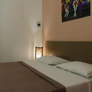 https://hostel-liras-da-poesia.portodegalinhashotels.com